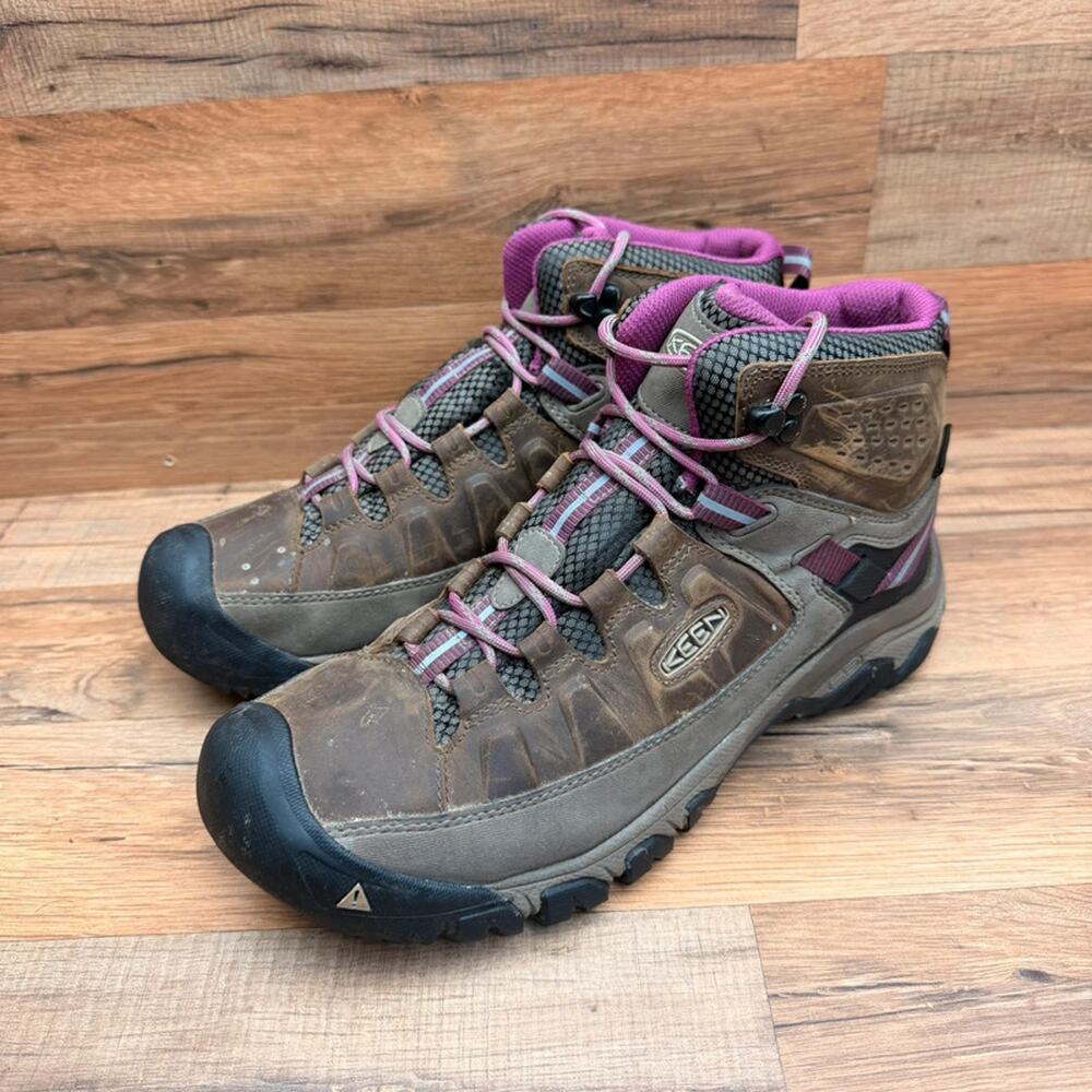 Keen Targhee III women’s size 10 Plain Toe Waterproof Mid Hiking Boots